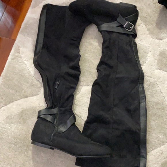 Women Knee High Boots - Picture 1 of 5